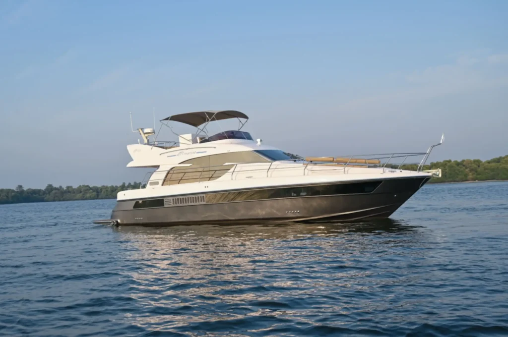 Yacht Gallery Image