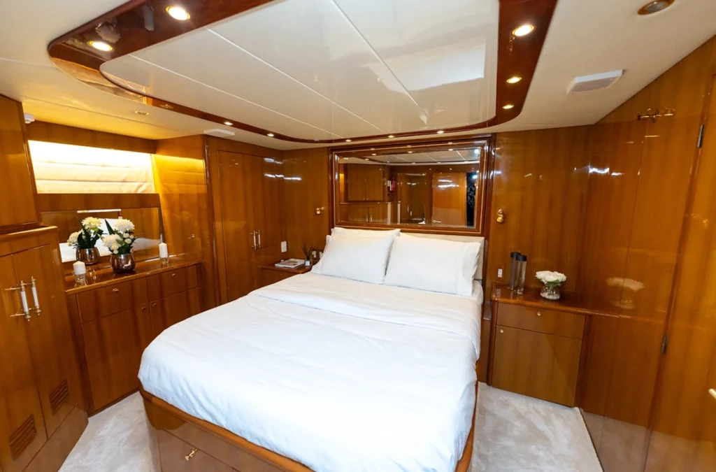 Yacht Gallery Image