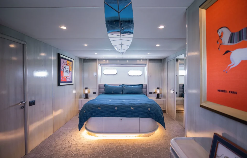 Yacht Gallery Image